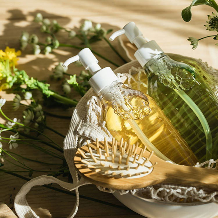 ウィッグを長持ちさせる正しい洗い方 | 医療用かつら・ウィッグの通販