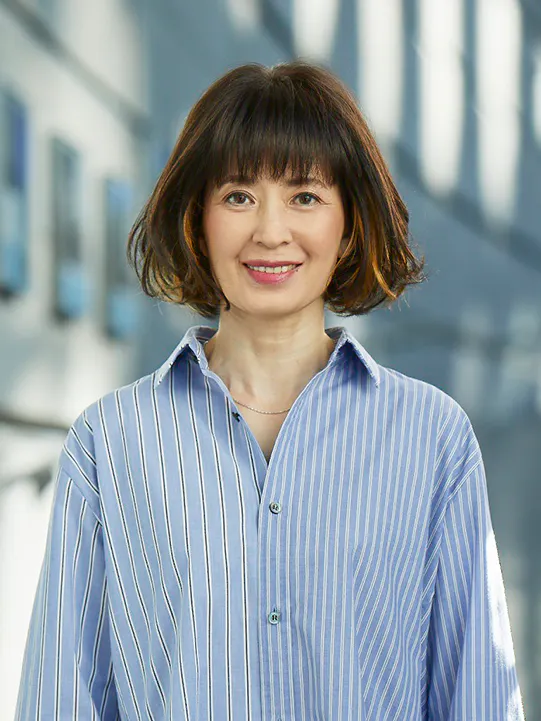 インナーカラーでトレンディなミディアムボブ ファッション用ウィッグ 女性用かつら レディススヴェンソン