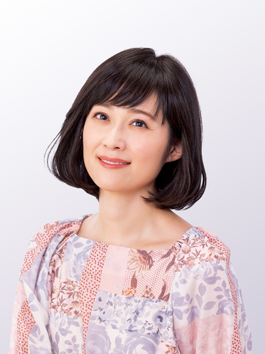 短め前髪と内巻きスタイルがかわいいミディアムヘアのウィッグ - 高