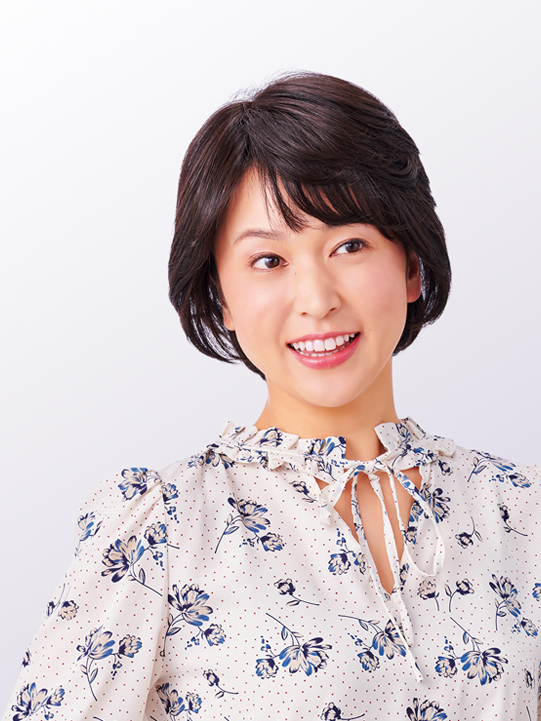清楚なイメージが人気 定番のミディアムショートのウィッグ - 高品質な