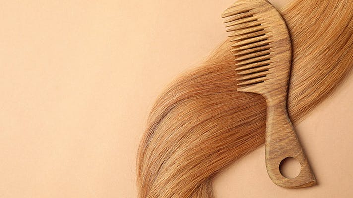 髪の毛と櫛