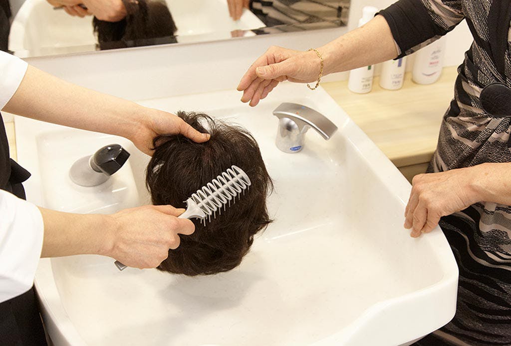 医療用ウィッグの選び方の最重要ポイント!快適に使うためにチェックしておきたいアフターフォローのサービス