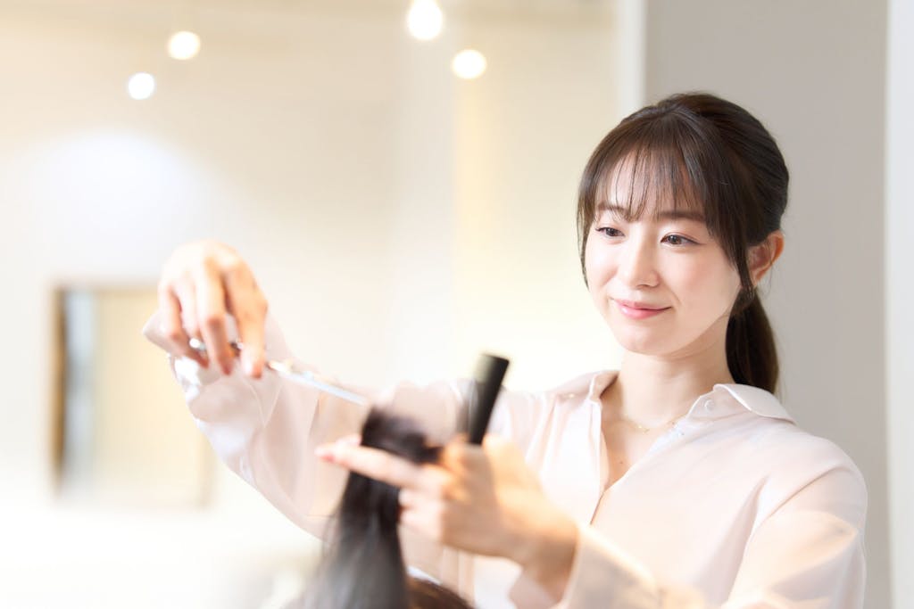 医療用ウィッグはカットできる?